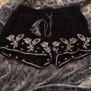 Black Small Mudd shorts.